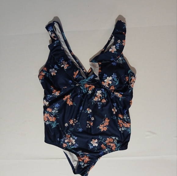 Beach Scene Collection Swimsuit Ruffle Size L - Picture 4 of 11